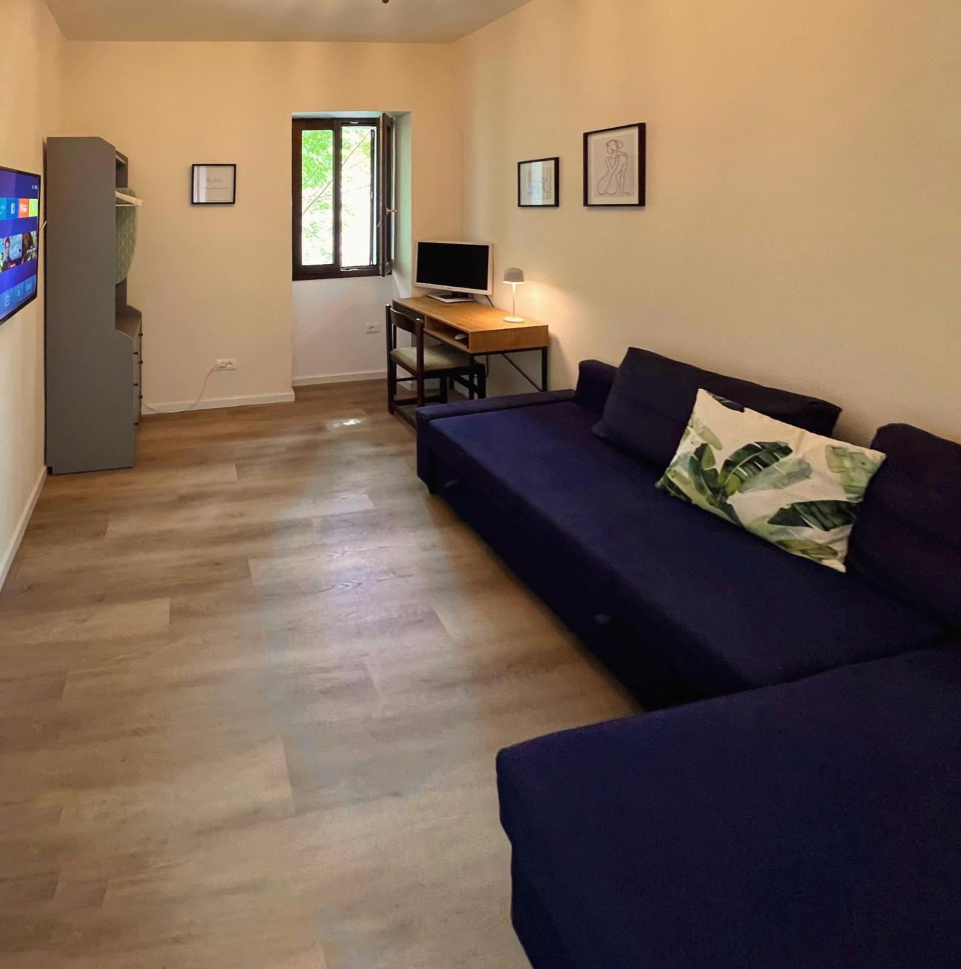 G-House Modernes Apartment Mit Tollem Ausblick Riva del Garda Luaran gambar